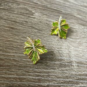 Green leaf earrings N190
